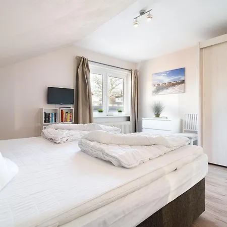 Апартаменты Kleine Bergstr 11 Whg 1 *